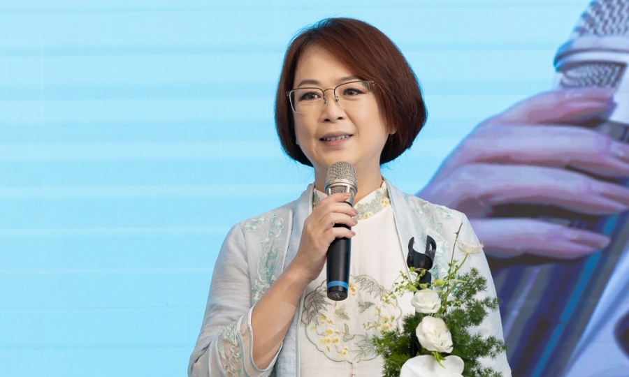 Ngọc nữ phim Quỳnh Dao tiết lộ cuộc sống tuổi 61