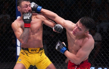 Quang Lê thua đáng tiếc trong trận ra mắt UFC