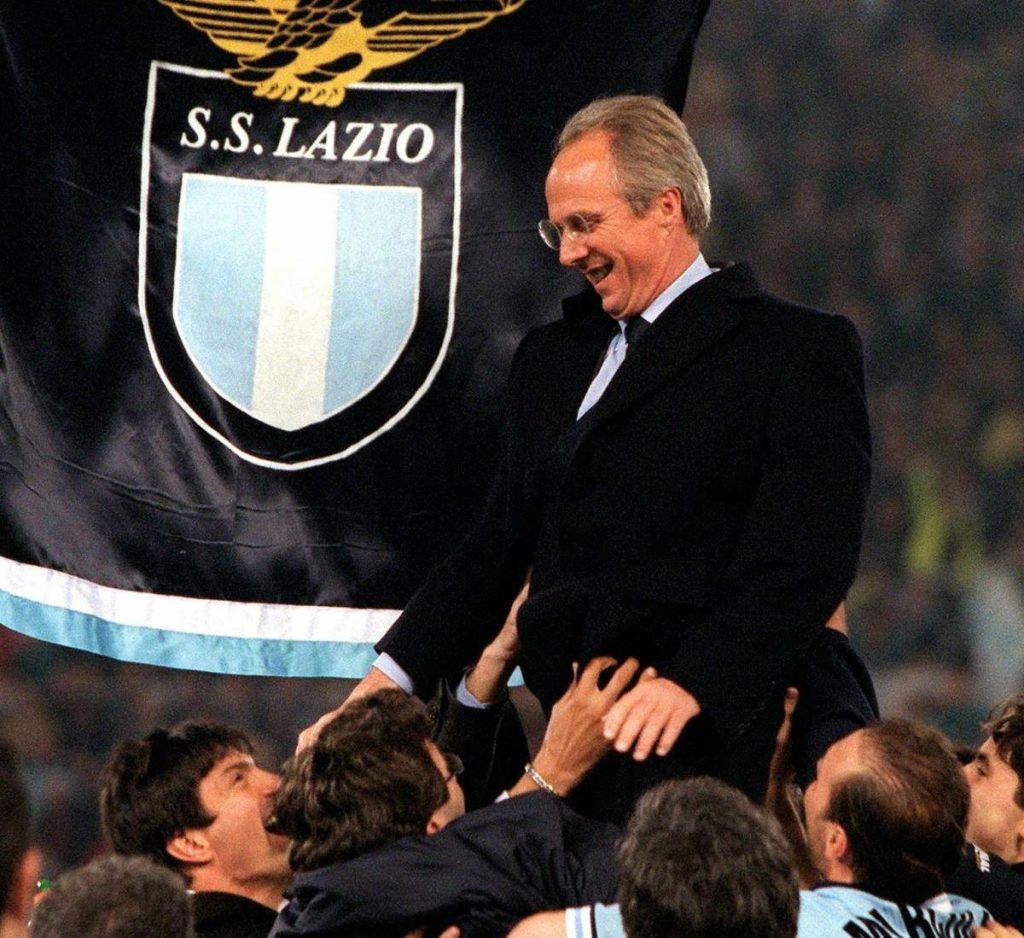 HLV Eriksson cung Lazio vo dich serie a nam 1999-2000